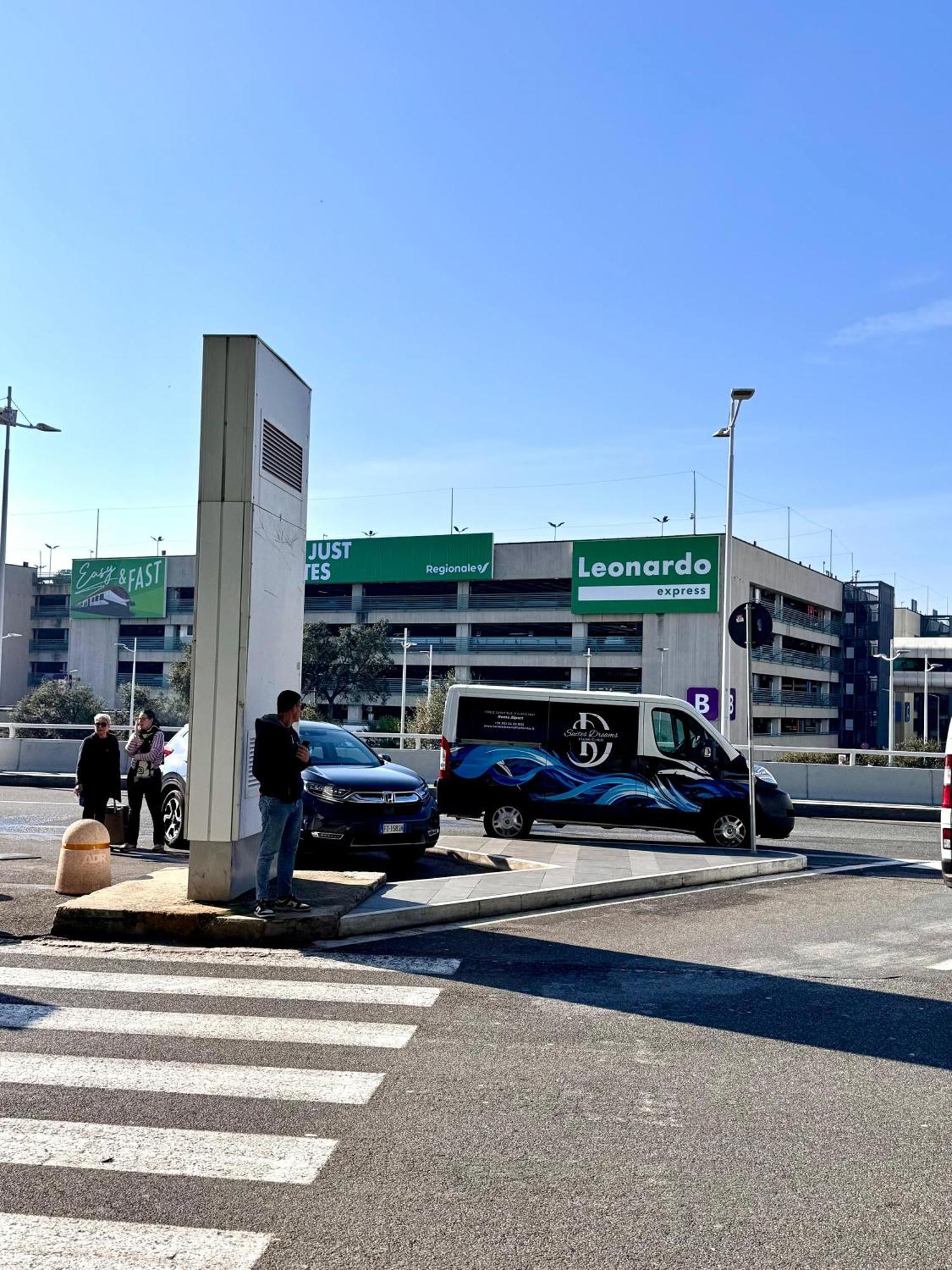 Suites Dreams Fiumicino Mare Luaran gambar